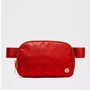 Lululemon New Year belt bag